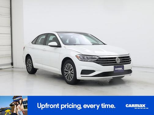 White 2019 Volkswagen Jetta SE