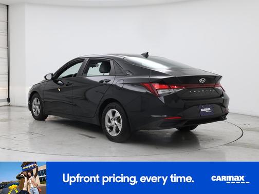 2022 Hyundai ELANTRA SE