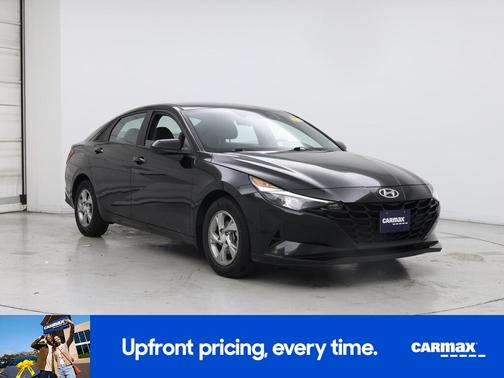 2022 Hyundai ELANTRA SE