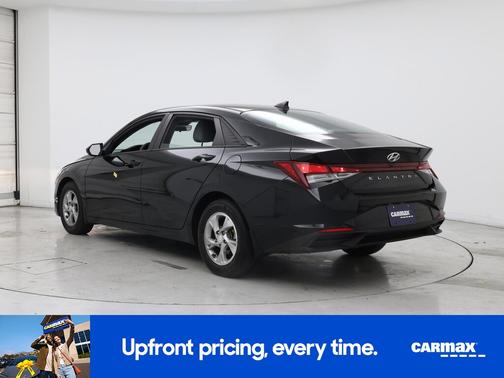 2022 Hyundai ELANTRA SE