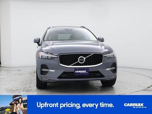 2022 Volvo XC60 B5 Momentum