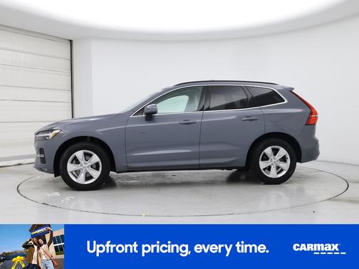 2022 Volvo XC60 B5 Momentum