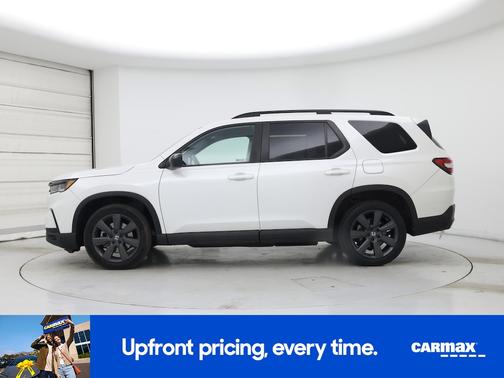 White 2023 Honda Pilot Sport