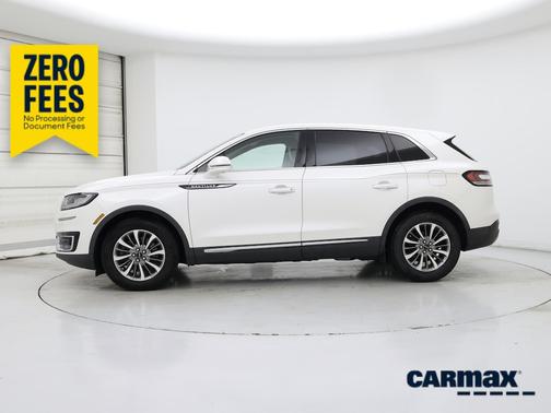White 2019 Lincoln Nautilus Select