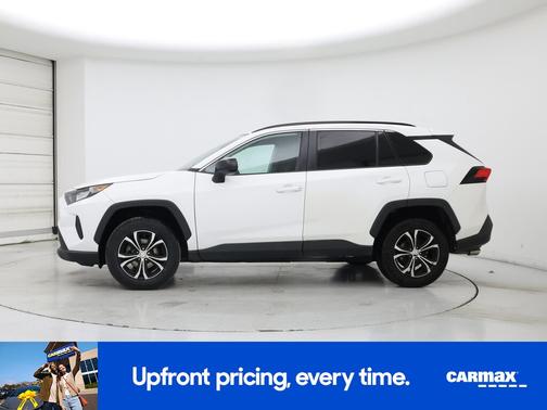 2020 Toyota RAV4 LE