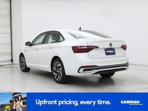 White 2023 Volkswagen Jetta SEL