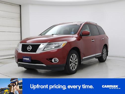 Red 2016 Nissan Pathfinder SL