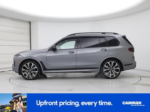 Gray 2024 BMW X7 M60