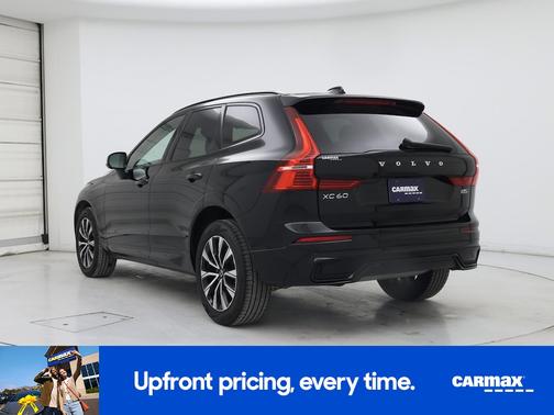 2023 Volvo XC60 B5 Plus Dark Theme