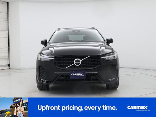 2023 Volvo XC60 B5 Plus Dark Theme
