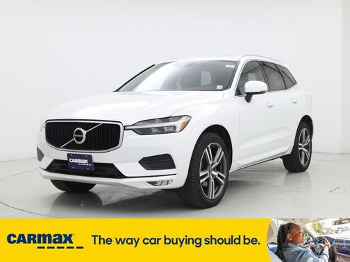 2021 Volvo XC60 T5 Momentum