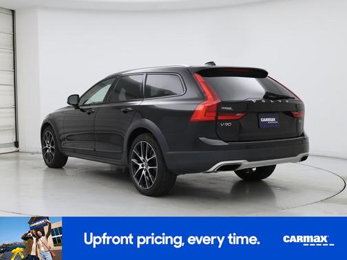 Black 2018 Volvo V90 T6 Cross Country