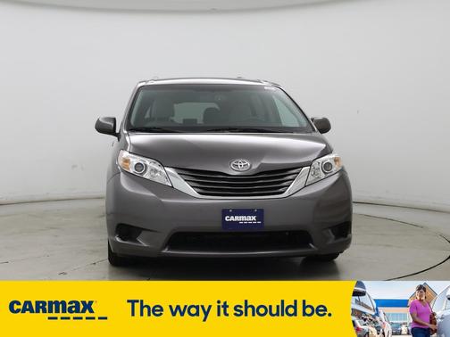 2015 Toyota Sienna LE