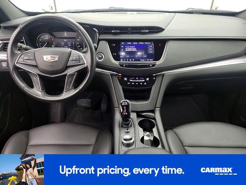 2022 Cadillac XT5 Luxury