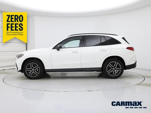 White 2025 Mercedes-Benz GLC 300