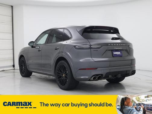 2022 Porsche Cayenne S