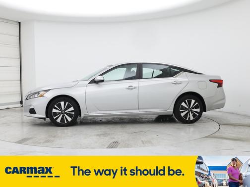 2022 Nissan Altima SV