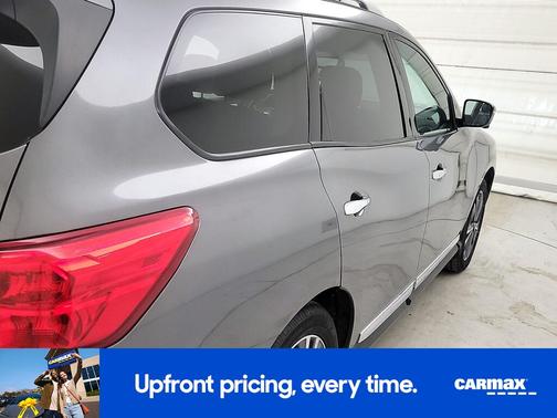 2017 Nissan Pathfinder Platinum