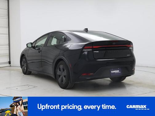 2025 Toyota Prius LE