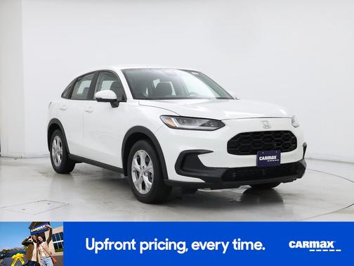 White 2024 Honda HR-V LX