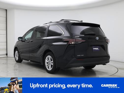 2025 Toyota Sienna XLE