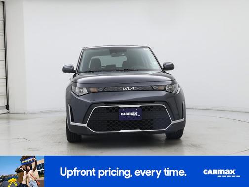 Gray 2023 Kia Soul LX
