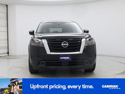 2023 Nissan Pathfinder S