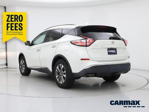 White 2017 Nissan Murano SV