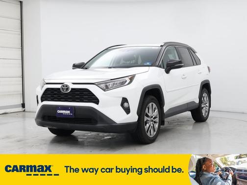 2020 Toyota RAV4 XLE Premium