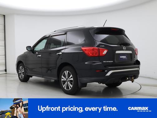 Black 2017 Nissan Pathfinder SV