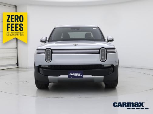 Silver 2025 Rivian R1T Adventure Dual-Motor Standard
