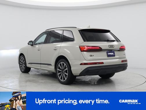 Tan 2023 Audi Q7 Premium Plus