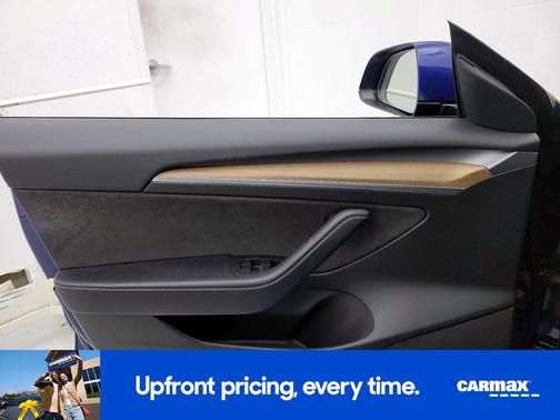 2022 Tesla Model 3 Standard Range Plus