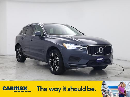 2020 Volvo XC60 T5 Momentum