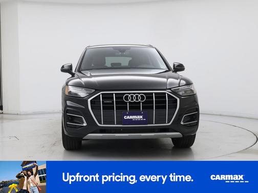 Black 2024 Audi Q5 Premium