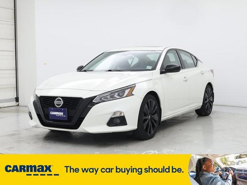 2022 Nissan Altima SR