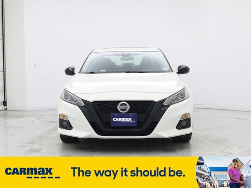 2022 Nissan Altima SR