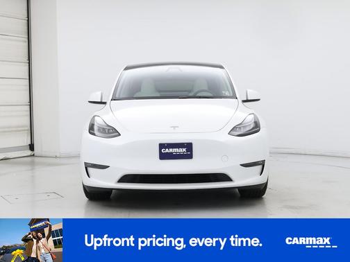 White 2023 Tesla Model Y Performance