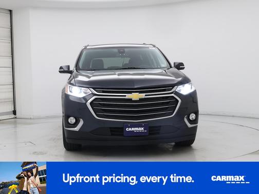 Gray 2020 Chevrolet Traverse LT Leather