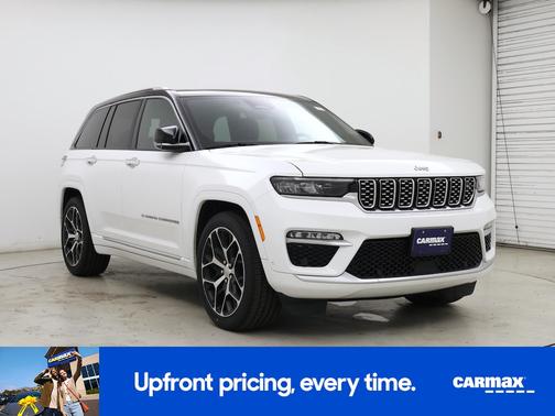 White 2022 Jeep Grand Cherokee Summit