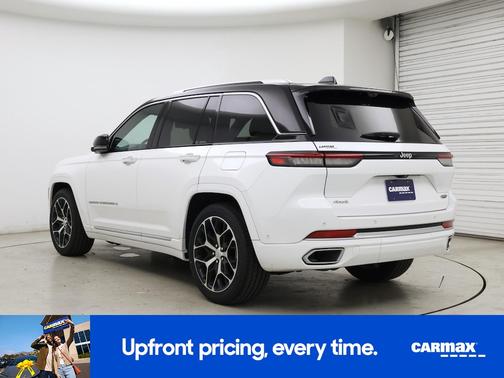 White 2022 Jeep Grand Cherokee Summit