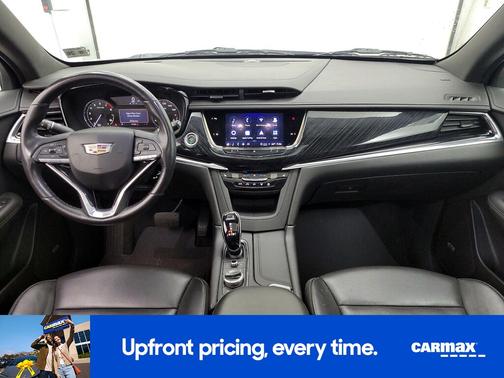 White 2021 Cadillac XT6 Premium Luxury