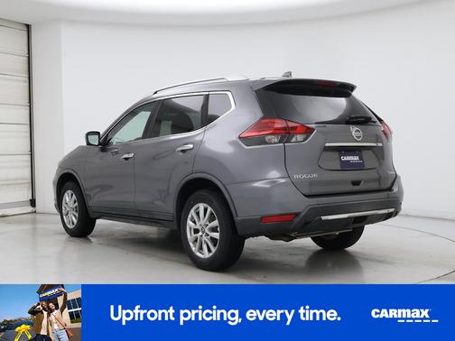 Gray 2017 Nissan Rogue SV