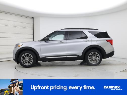 Silver 2022 Ford Explorer XLT