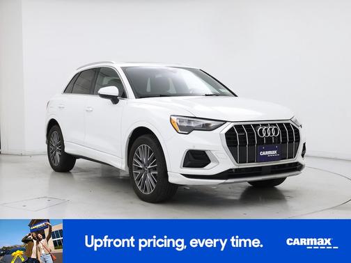 White 2022 Audi Q3 Premium