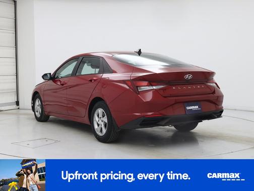 2023 Hyundai ELANTRA SE