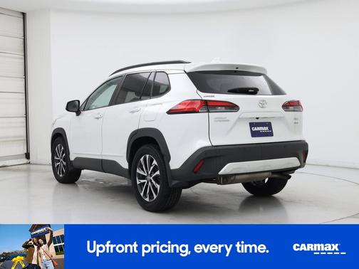 White 2022 Toyota Corolla Cross XLE