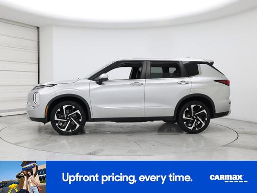 2022 Mitsubishi Outlander SE