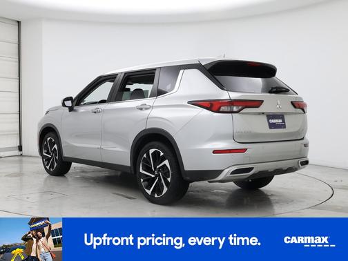 2022 Mitsubishi Outlander SE