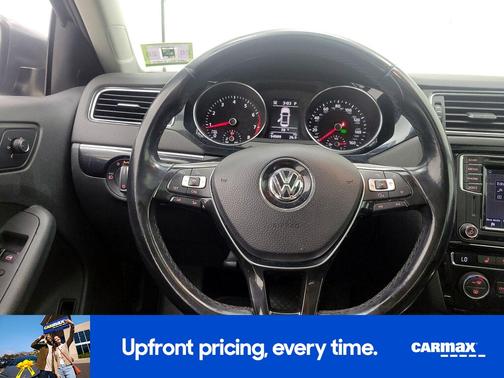 Gray 2017 Volkswagen Jetta SEL